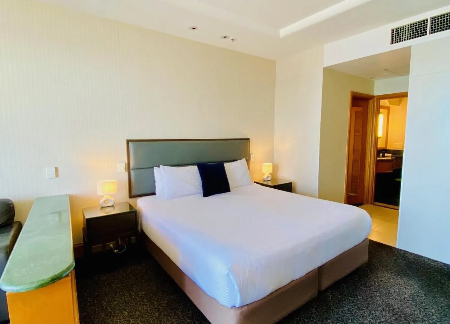 酒店 Ocean View Studio Apartment Surfers Paradise - Free Parking 黄金海岸