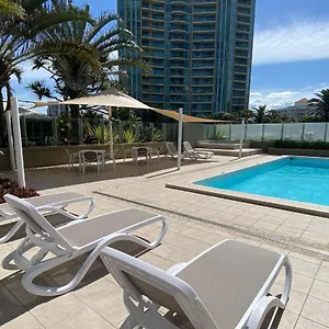 Hi Surf Beachfront **** Gold Coast