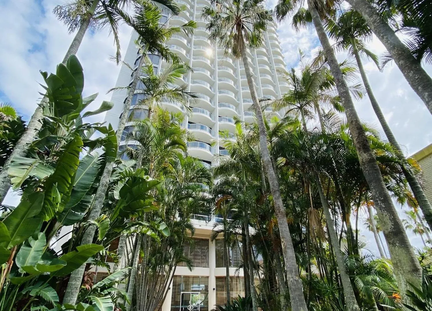 Ocean View Studio Apartment Surfers Paradise - Free Parking Gold Coast Hotel