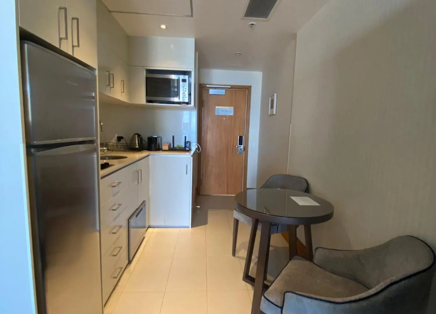 Ocean View Studio Apartment Surfers Paradise - Free Parking Gold Coast