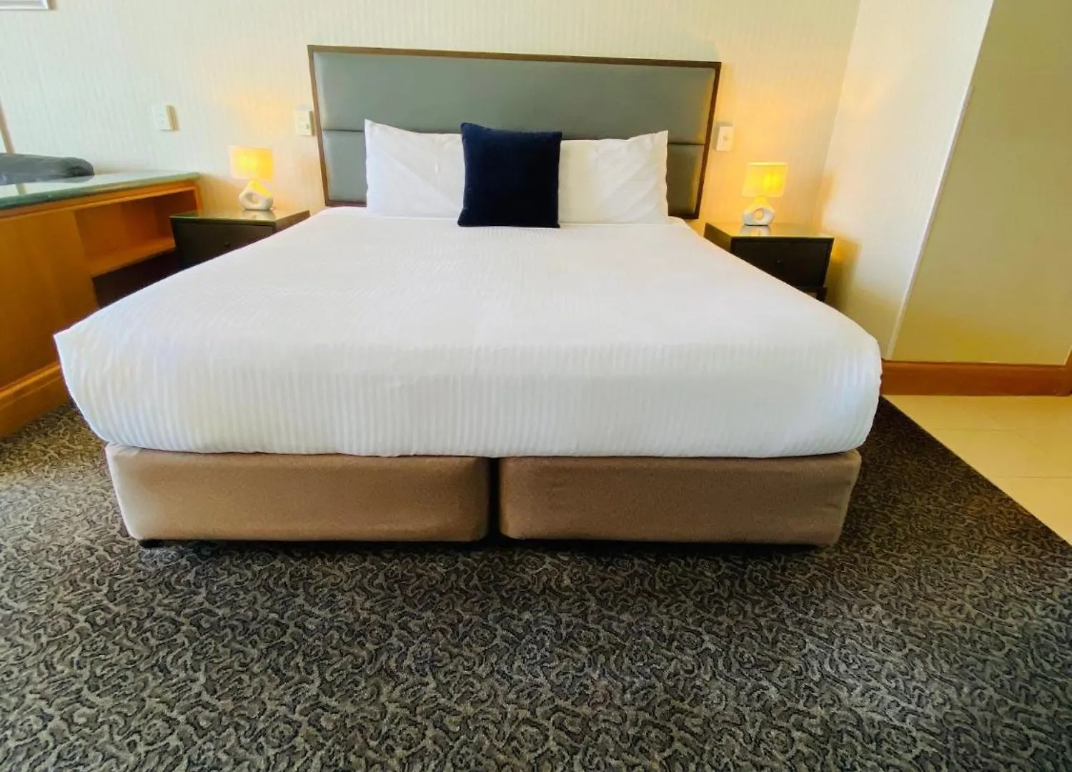 Hotel Ocean View Studio Apartment Surfers Paradise - Free Parking Gold Coast