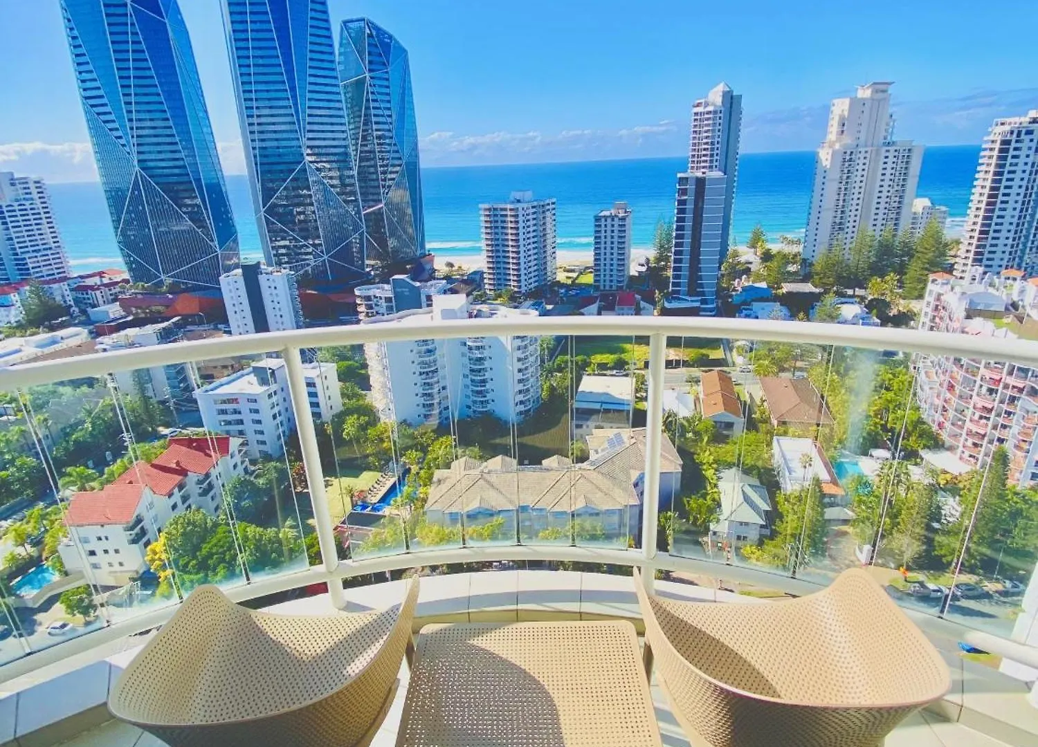Ocean View Studio Apartment Surfers Paradise - Free Parking Gold Coast